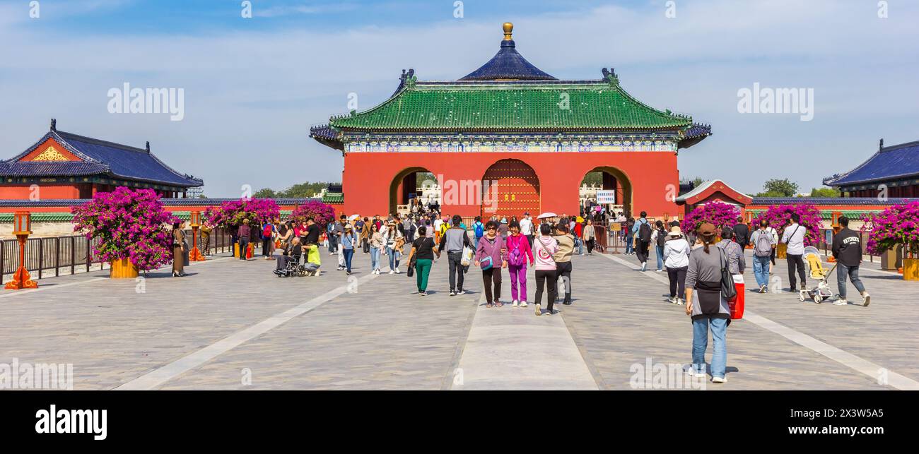 Panorama della sala del raccolto nel Parco del Tempio del Paradiso a Pechino, Cina Foto Stock