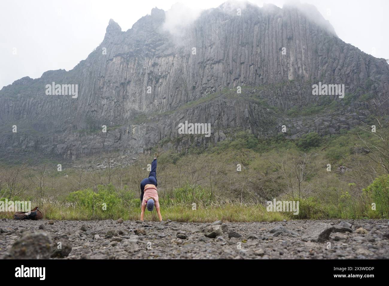 Vacanza turistica sul Monte Kelud. Il Monte Kelud è uno dei vulcani indonesiani eruttati per l'ultima volta nel 2014 Foto Stock