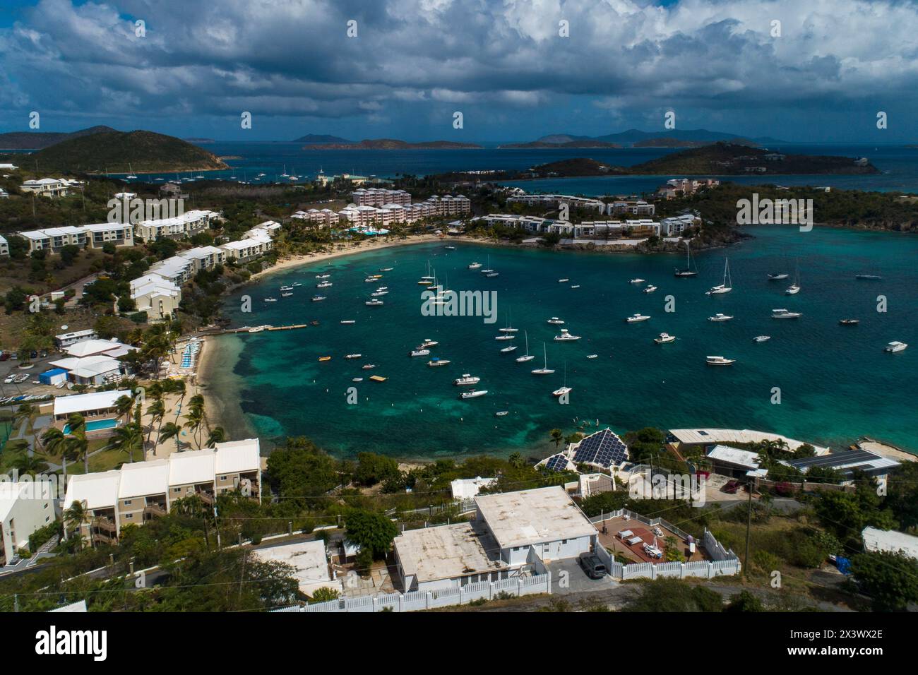 Caraibi, Mar dei Caraibi, Isole Vergini americane, Isola di Saint Thomas. Cowpet Bay Foto Stock