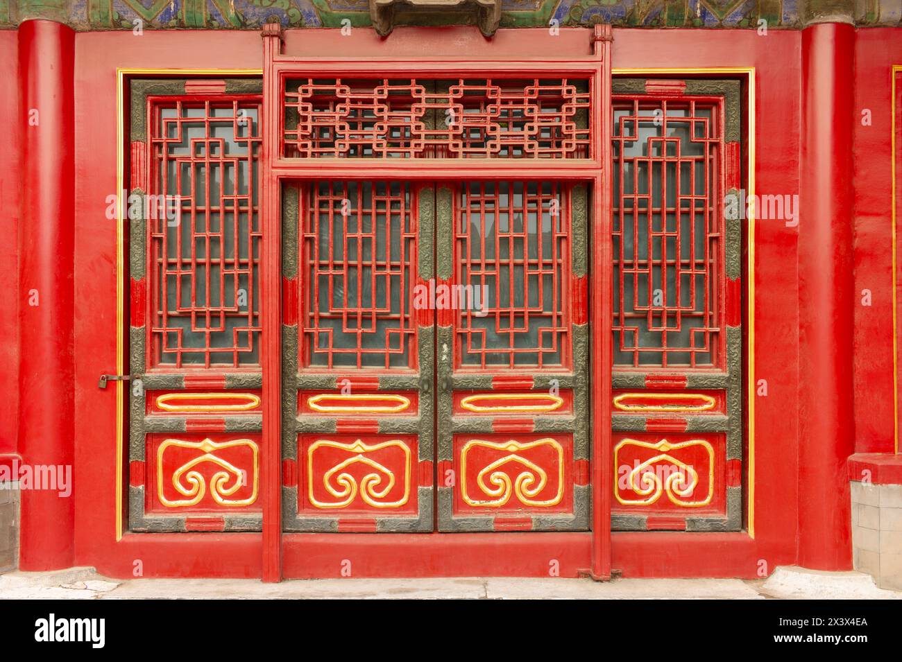 Decorazioni ornamentali trovate in un edificio nella città Proibita, Pechino, Cina. Foto Stock