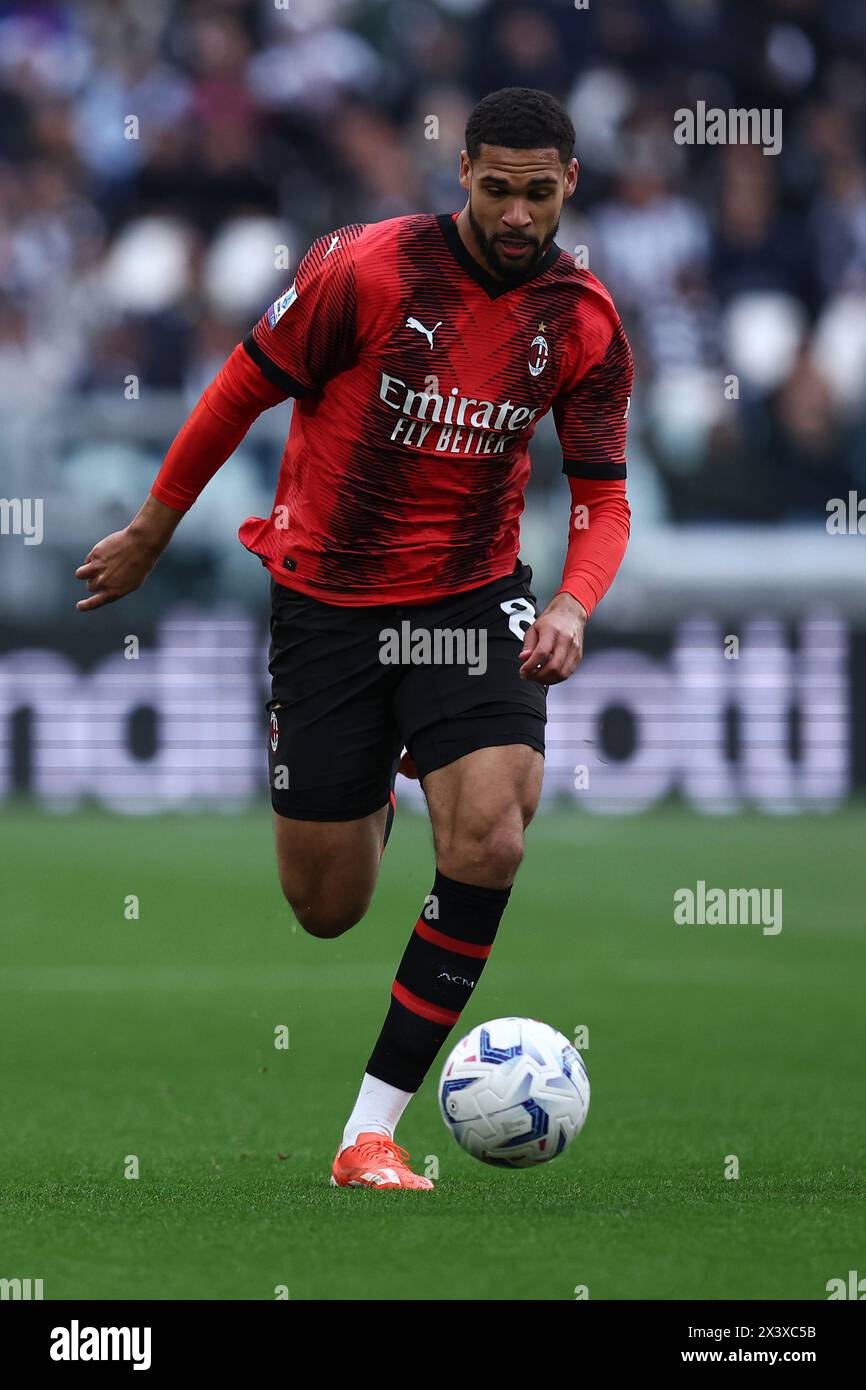 Ruben Loftus-Cheek dell'AC Milan in azione durante la partita di serie A tra Juventus FC e AC Milan allo Stadio Allianz il 27 aprile 2024 a Torino. Foto Stock