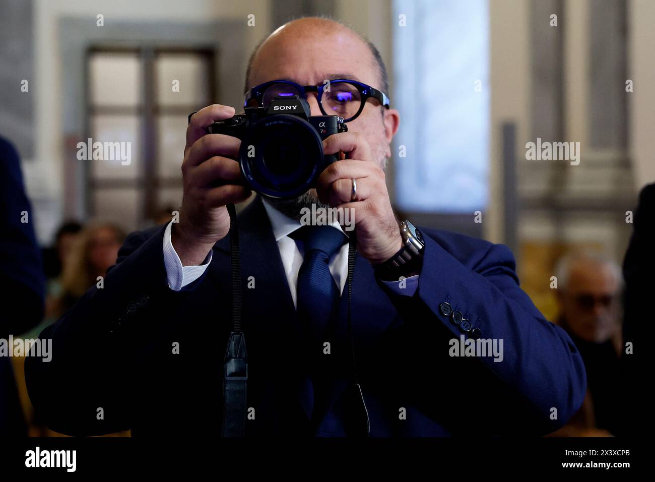 Roma, Italia. 29 aprile 2024. il ministro della cultura Gennaro Sangiuliano alla conferenza di presentazione del piano strategico di sviluppo della fotografia in Italia e all'estero per il triennio 2024- 2026 - Cronaca - Roma, Italia - Lunedì 29, aprile 2024 (foto Cecilia Fabiano/LaPresse) il Ministro della Cultura Gennaro Sangiuliano alla conferenza di presentazione del "piano strategico per lo sviluppo della fotografia in Italia e all'estero per il triennio 2024-2026- News - Roma, Italia - lunedì 29 aprile 2024 (foto Cecilia Fabiano/LaPresse) credito: LaPresse/Alamy Live News Foto Stock