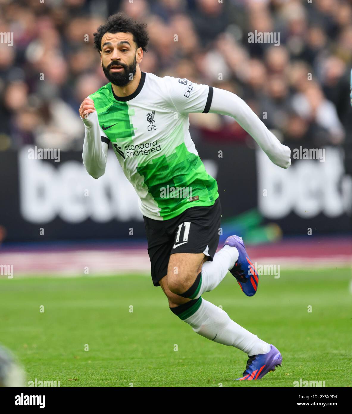 27 aprile 2024 - West Ham United contro Liverpool - Premier League - London Stadium. Mo Salah di Liverpool in azione. Foto : Mark Pain / Alamy Live News Foto Stock