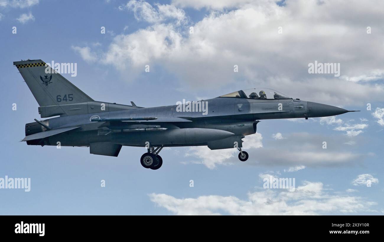 F-16 Falcons a spirale in azione Foto Stock
