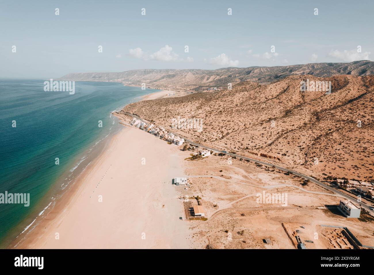 Una vista panoramica di IMI Ouaddar, a nord di Taghazout, Marocco Foto Stock