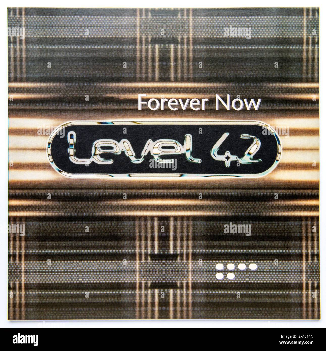 Copertina LP di Forever Now, il decimo album in studio dei Level 42, che è stato originariamente pubblicato nel 1994 Foto Stock