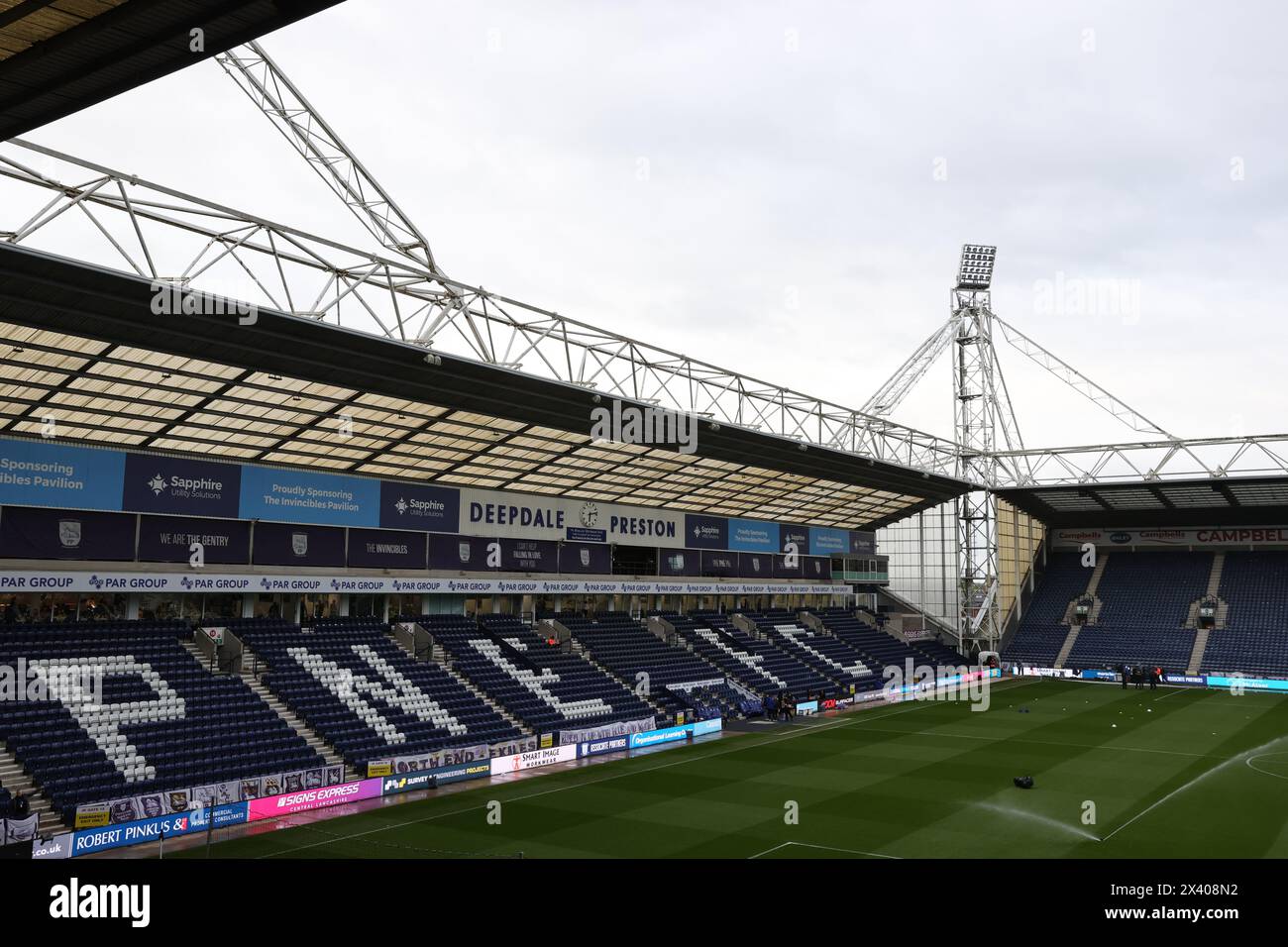 Deepdale, Preston lunedì 29 aprile 2024. Una vista generale del Deepdale Stadium, sede del Preston North End, davanti alla partita del Campionato Sky Bet tra Preston North End e Leicester City a Deepdale, Preston, lunedì 29 aprile 2024. (Foto: James Holyoak | mi News) crediti: MI News & Sport /Alamy Live News Foto Stock