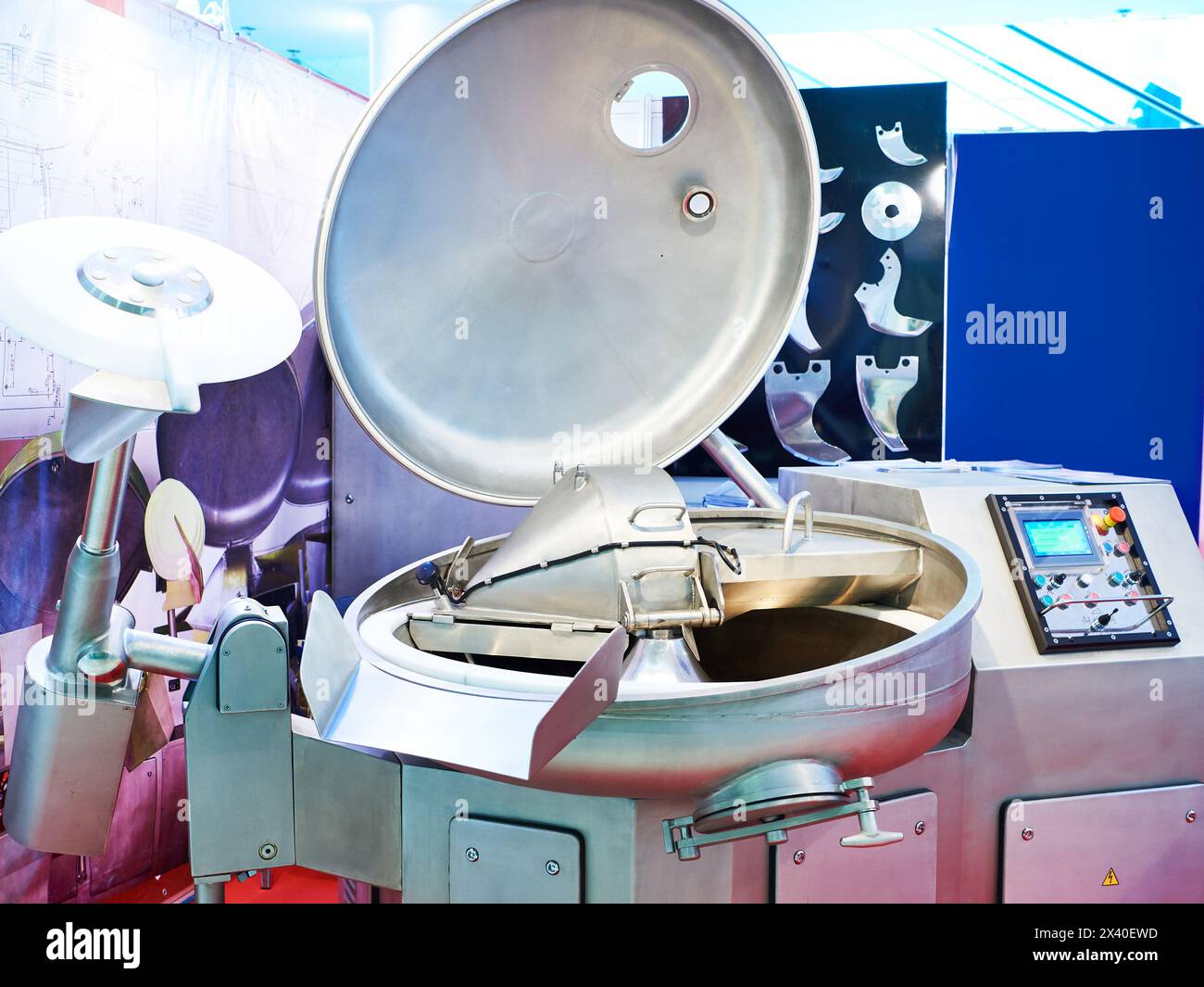 Ciotola cutter per la produzione di insaccati a base di carne tritata Foto Stock