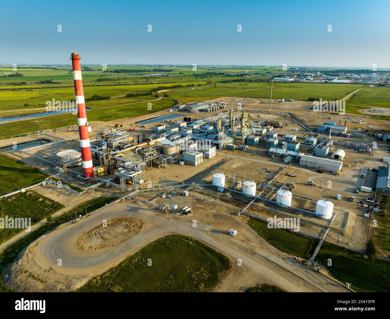 Vista aerea dell'impianto di gas; Crossfield, Alberta, Canada Foto Stock