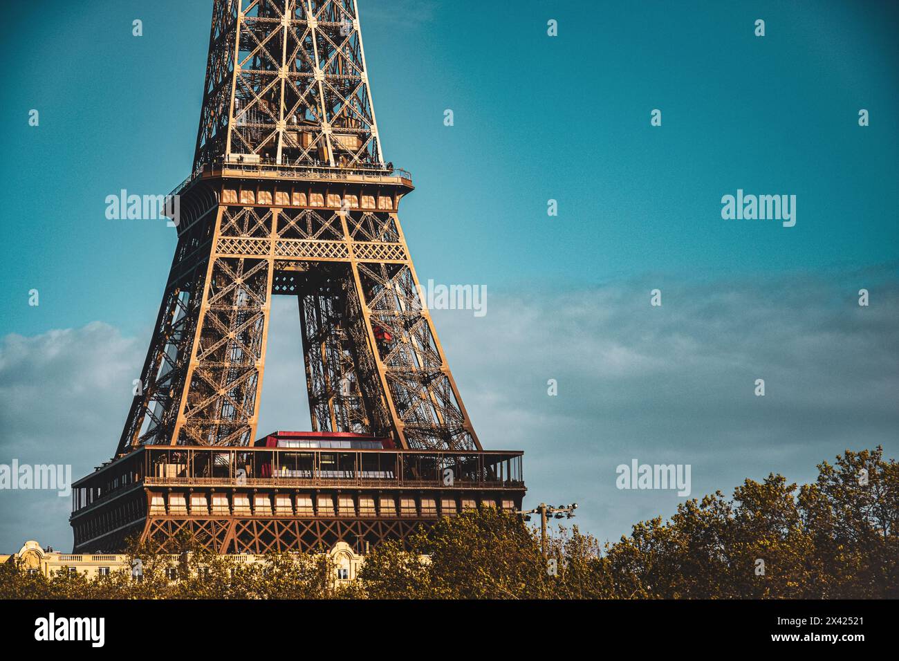 Parigi, Francia - gennaio 2024: Splendida foto della Torre Eifflel Foto Stock