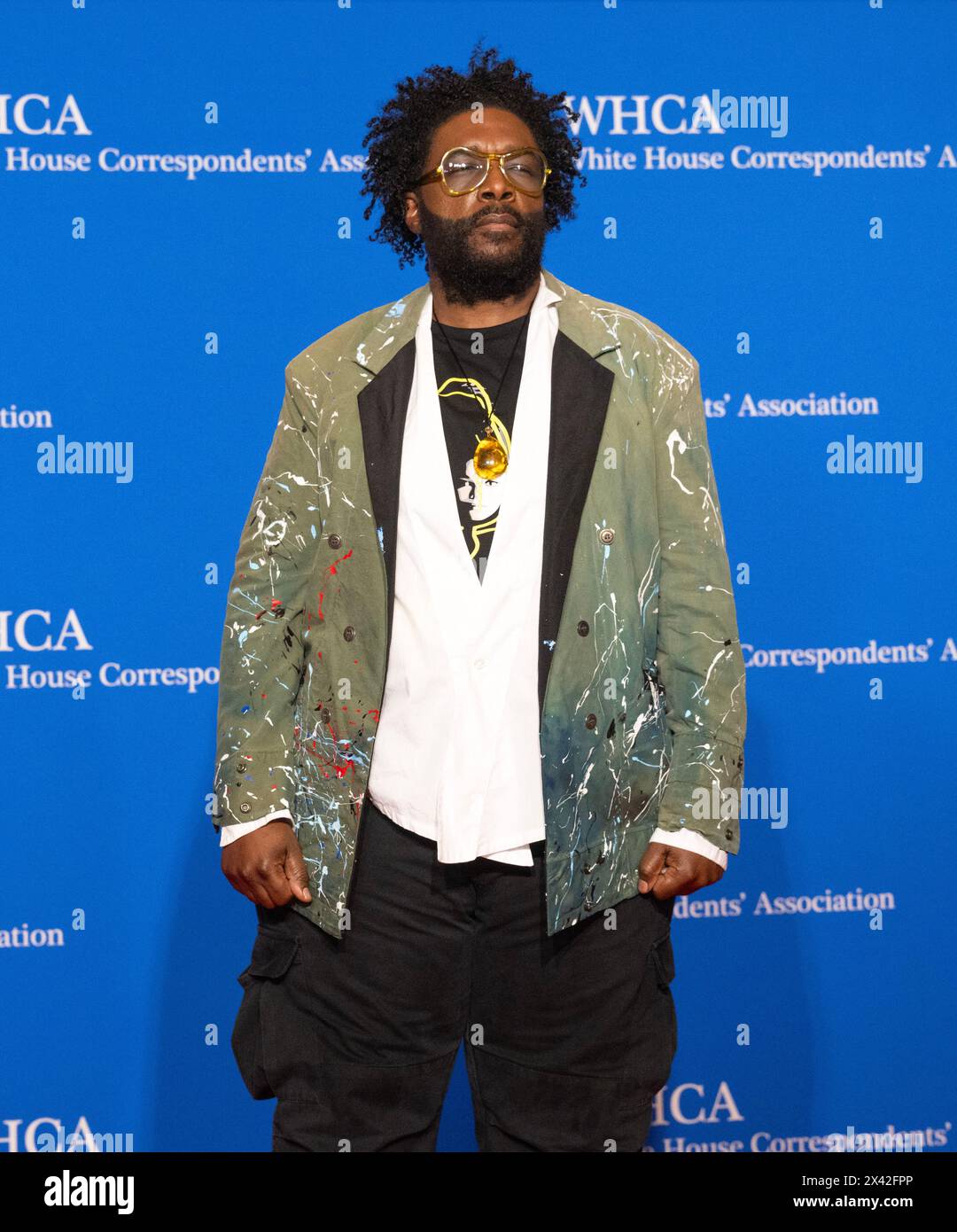 Washington, Stati Uniti d'America. 27 aprile 2024. Questlove arriva per la cena 2024 dell'Associazione dei rispondenti della Casa Bianca presso il Washington Hilton Hotel sabato 27 aprile 2024 a Washington, DC. Credito: Ron Sachs/CNP/Sipa USA Credit: SIPA USA/Alamy Live News Foto Stock