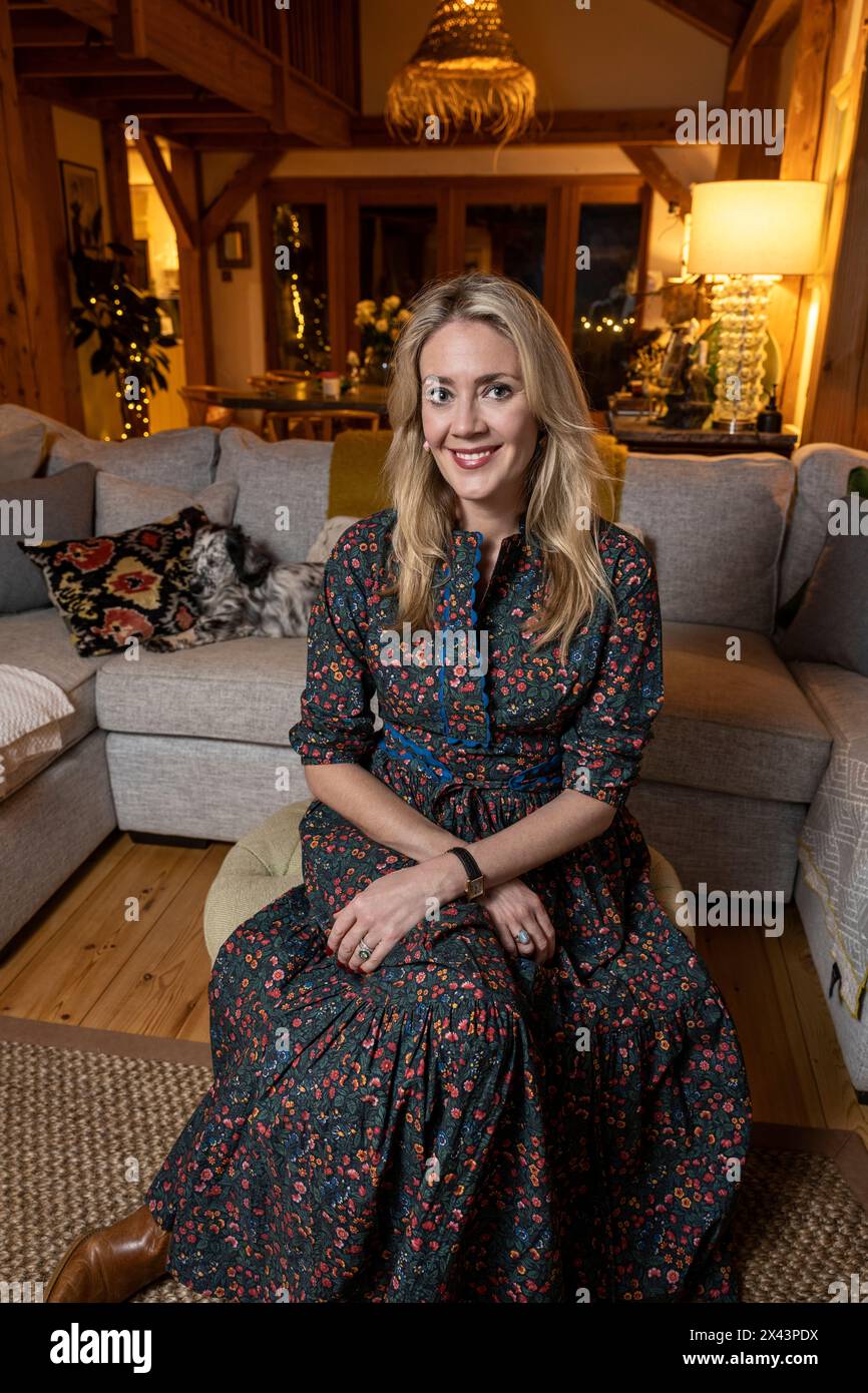 Ritratto dell'interior designer Francesca Rowan Plowden, East Sussex, Regno Unito. Foto Stock