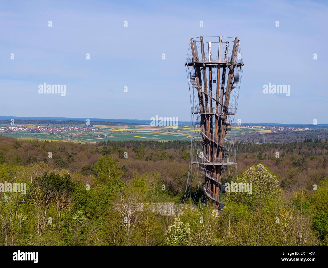 Schoenbuchturm, torre di osservazione nel parco naturale di Schoenbuch, vista aerea, Herrenberg, Baden-Wuerttemberg, Germania Foto Stock