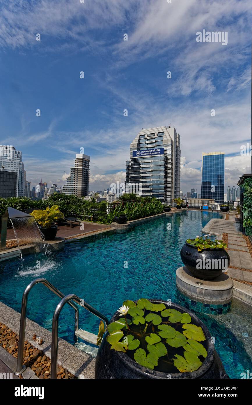 Swimming Pook, Banyan Tree Hotel, Bangkok, Thailandia Foto Stock