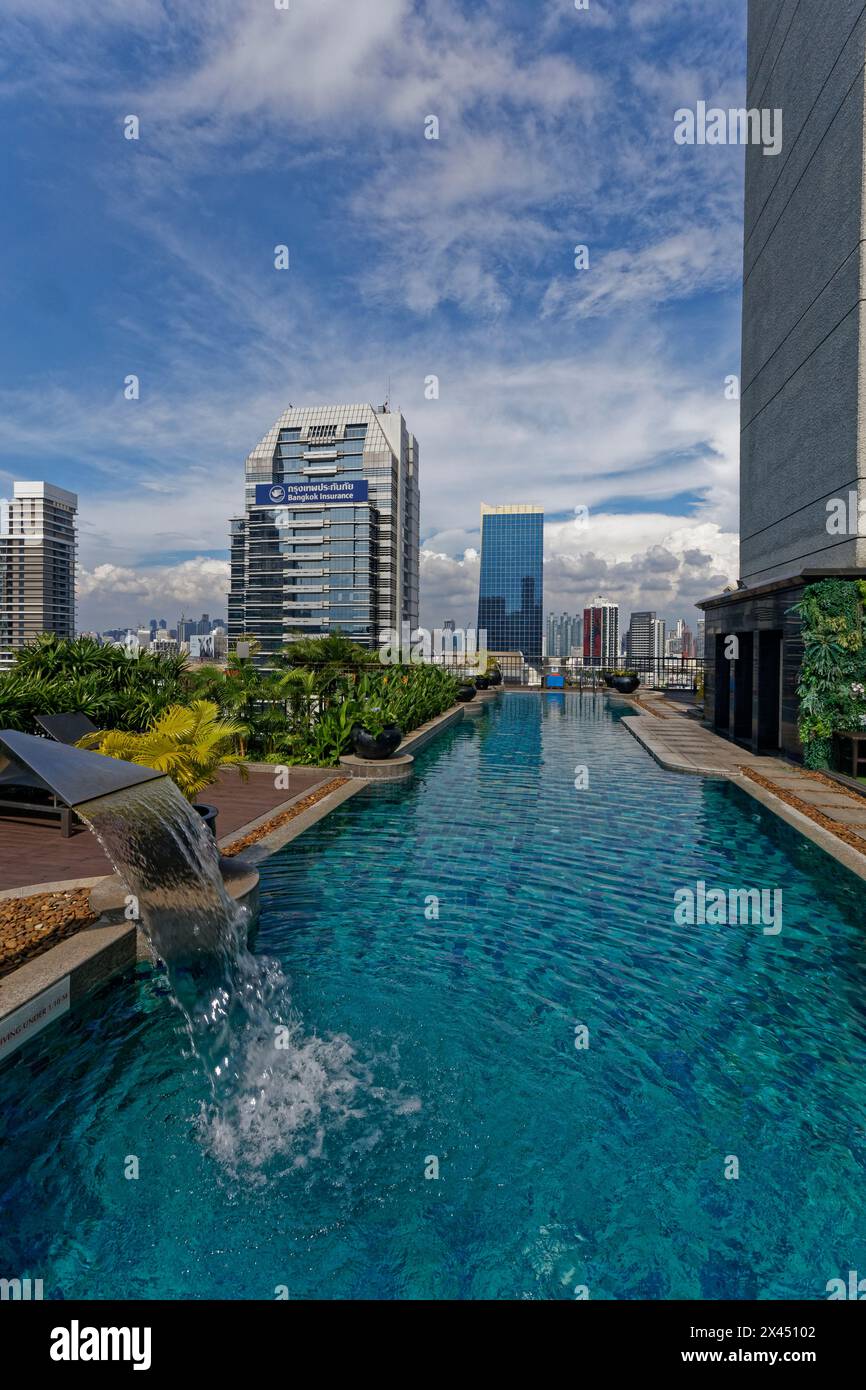 Swimming Pook, Banyan Tree Hotel, Bangkok, Thailandia Foto Stock