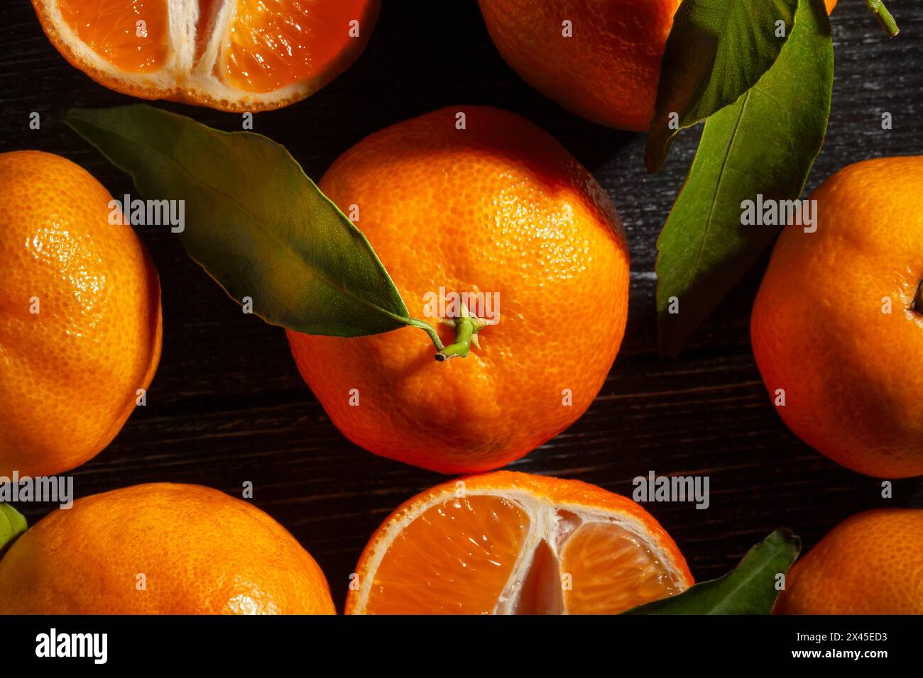 tangente su sfondo nero vista superiore Foto Stock