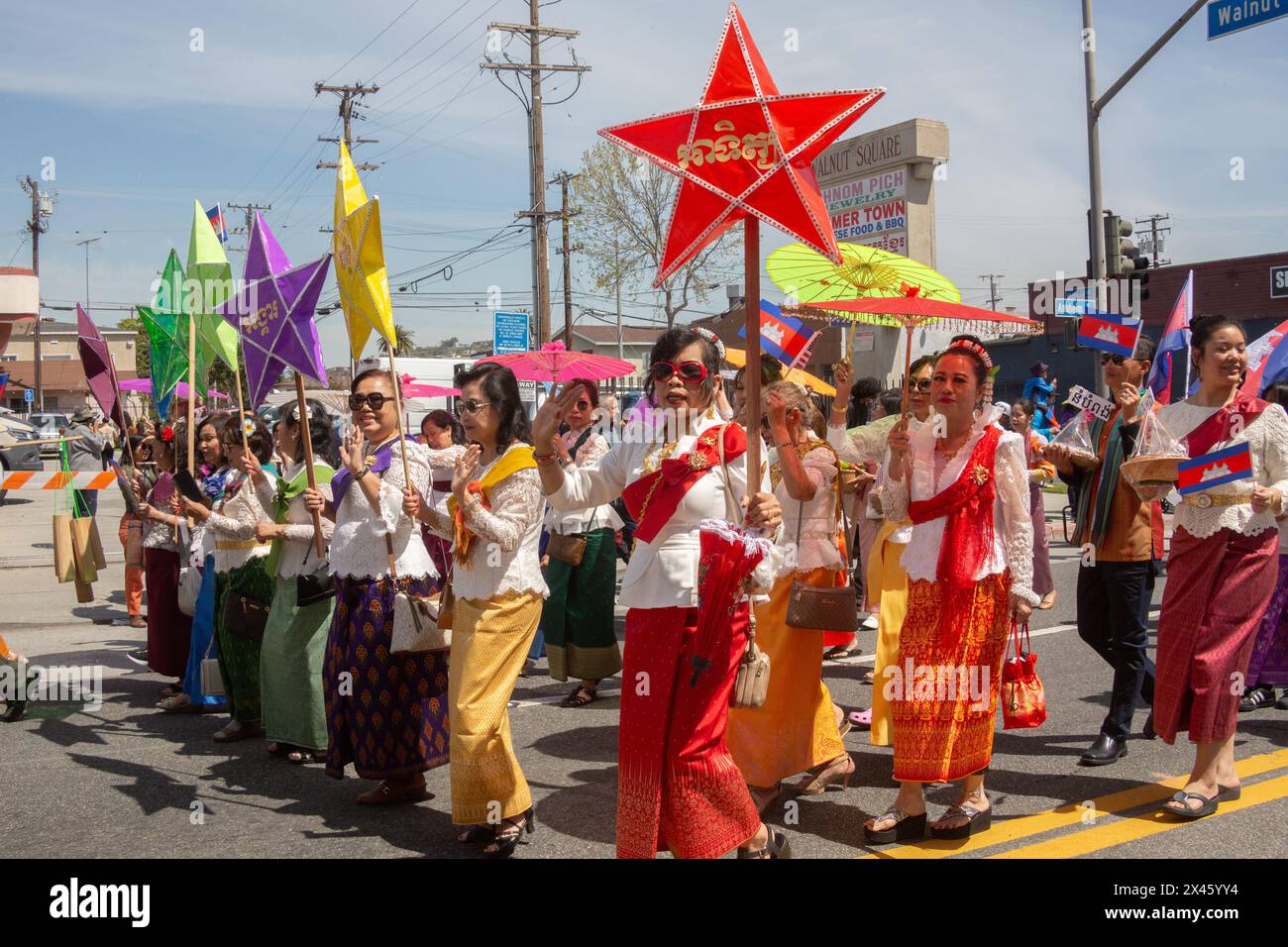 Festa e sfilata del capodanno cambogiano 2024 a Cambodia Town, Long Beach, CA, Stati Uniti Foto Stock