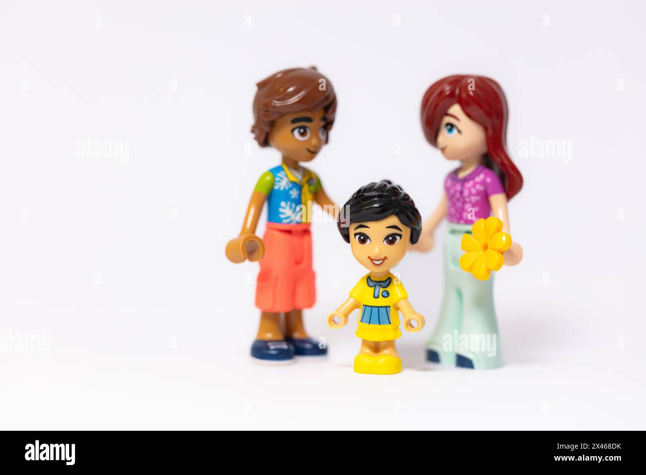Leopoli, Ucraina - 29 aprile 2024: LEGO Friends Family mini figure Foto Stock