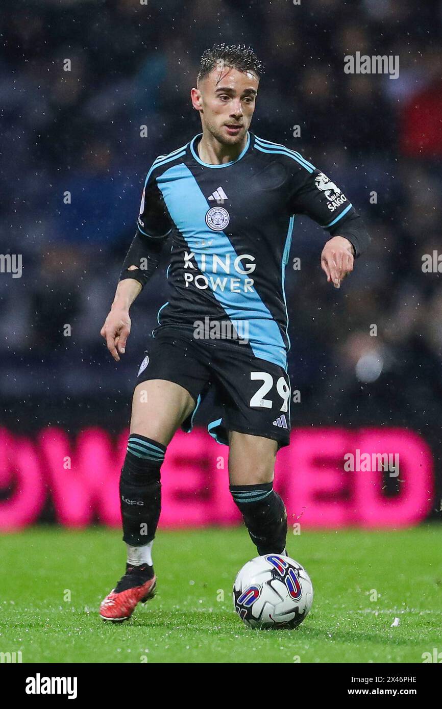 Preston, Regno Unito. 29 aprile 2024. Attaccante del Leicester City Yunus Akgun (29) durante la partita del Preston North End FC vs Leicester City FC Sky Bbet EFL Championship a Deepdale, Preston, Inghilterra, Regno Unito il 29 aprile 2024 Credit: Every Second Media/Alamy Live News Foto Stock