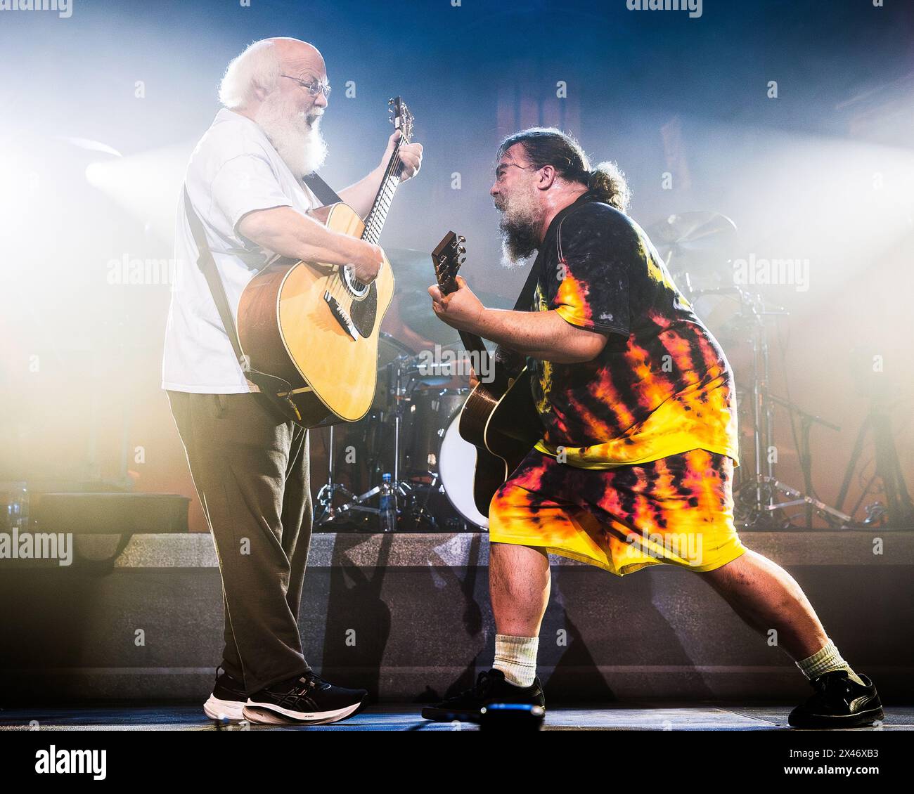 Tenacious D batterista che suonava dal vivo a Oslo il 30 aprile 2024 durante lo Spicy Meatballs Tour Foto Stock