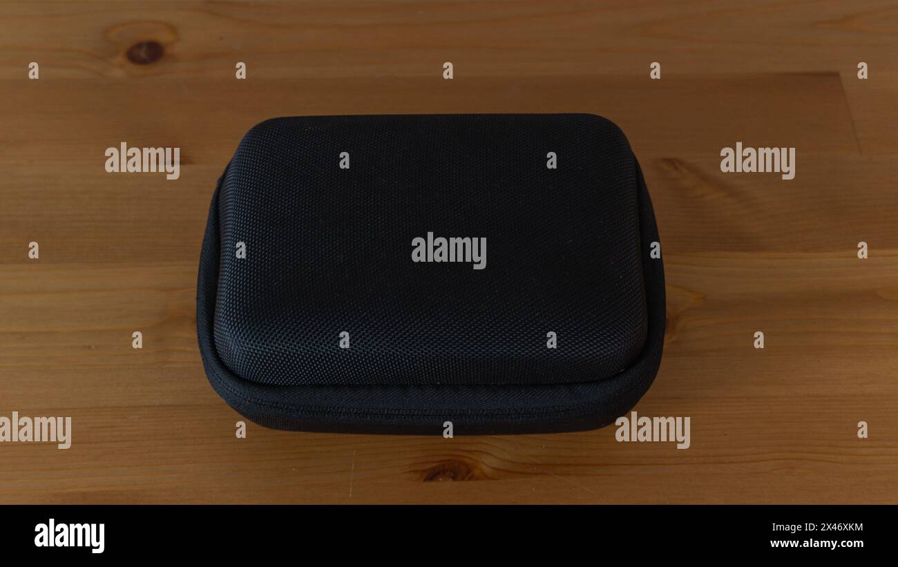 Elegante custodia protettiva per gli oggetti essenziali da viaggio Foto Stock