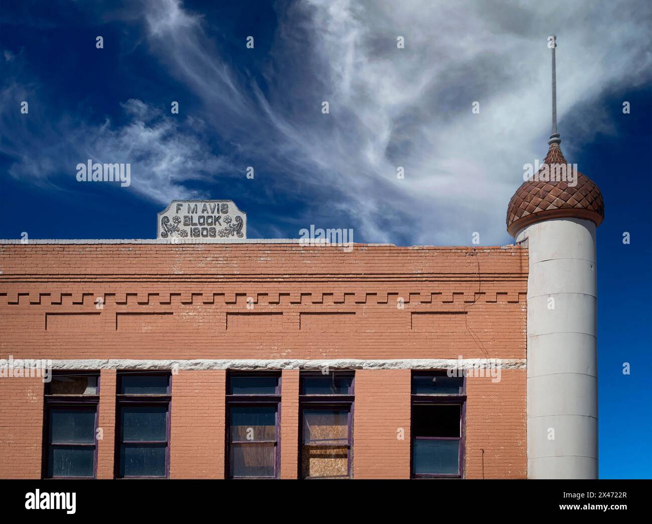 La vista sul tetto dell'Avis Building all'angolo sud-ovest tra la decima e la New York Avenue con la sua cupola a cipolla bizantina, costruita nel 1903 ad Ala Foto Stock