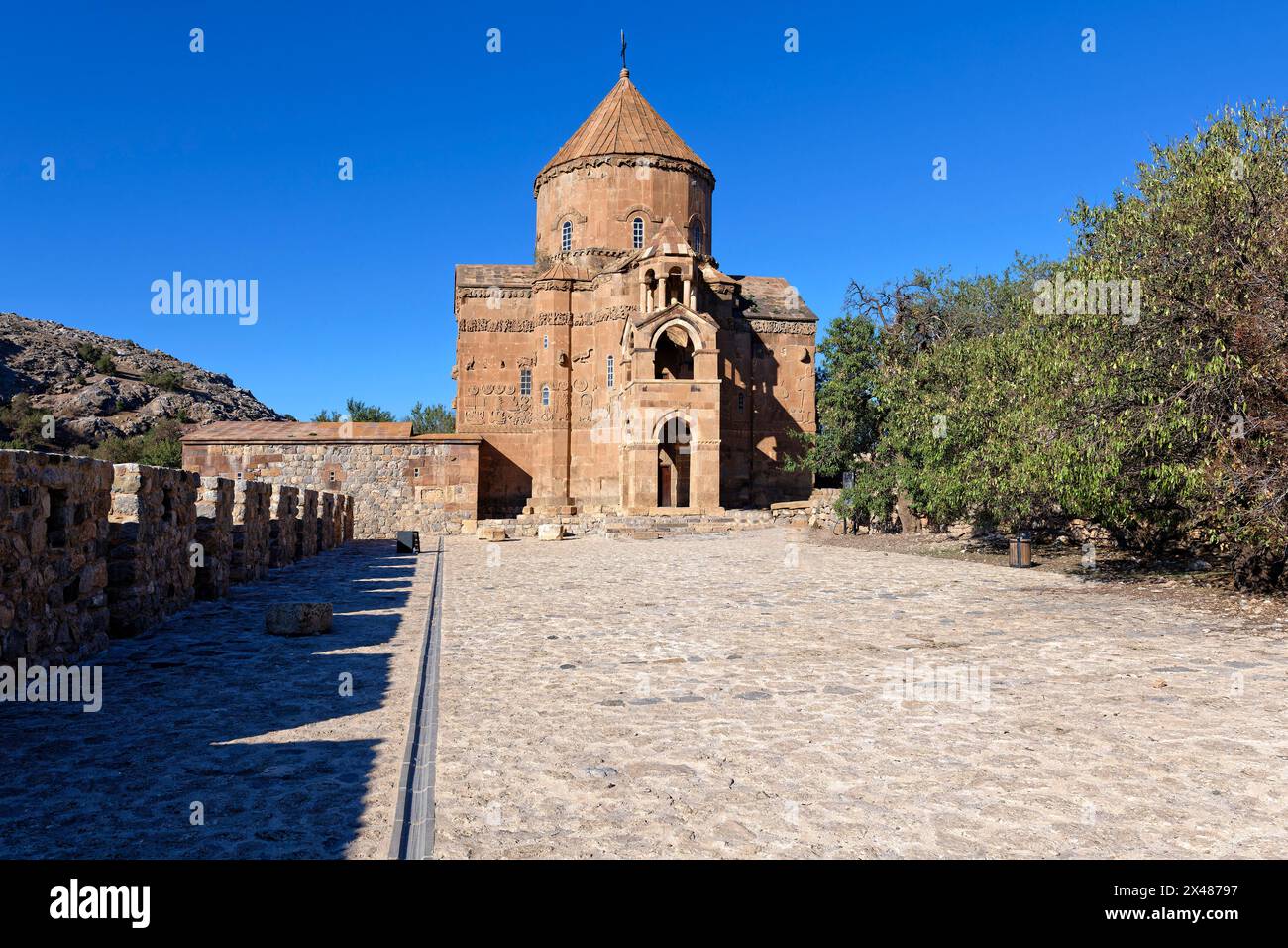 Chiesa armena della Santa Croce di Akdamar del X secolo, isola di Akdamar, Turchia Foto Stock