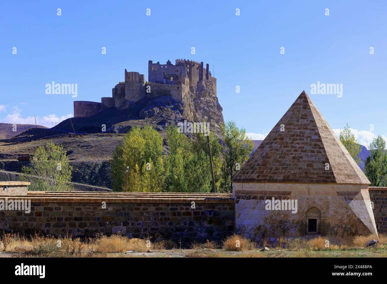 Castello di Hosap risalente al XVII secolo, provincia di Van, Turchia Foto Stock