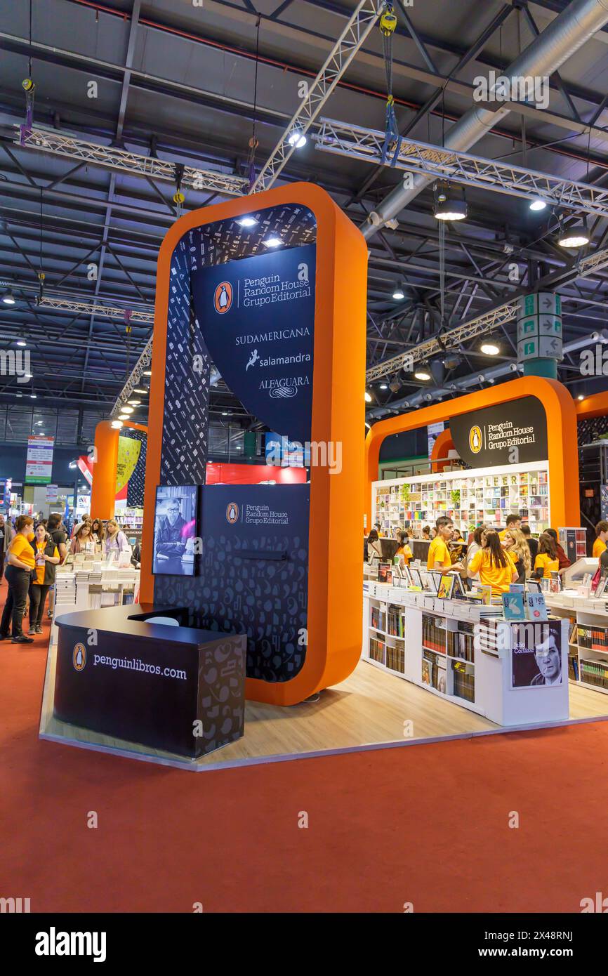 Buenos Aires, Argentina; 26 aprile 2024: Penguin Random House stand alla fiera del libro di Buenos Aires. Foto Stock
