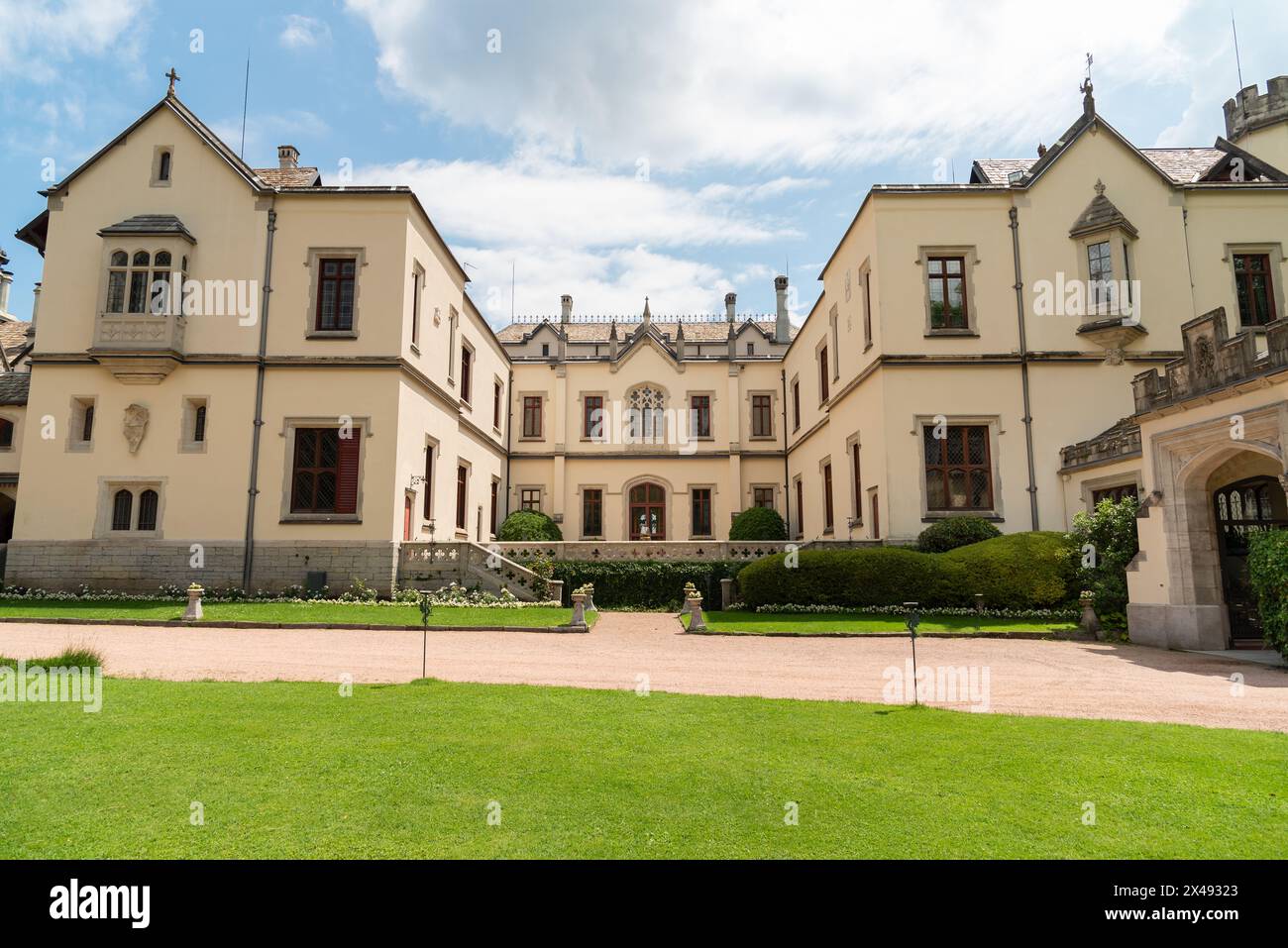 Il Parco secolare del Castello dal Pozzo, località storica sul Lago maggiore, situato nel paese di Oleggio Castello, Verbania, Italia Foto Stock