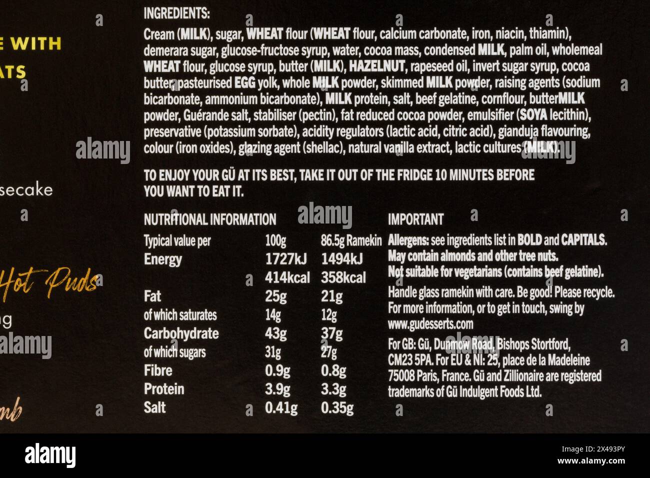Elenco degli ingredienti e informazioni nutrizionali sulla scatola di cheesecake Gü Hazelnut Praline zillionaire Limited Edition Foto Stock