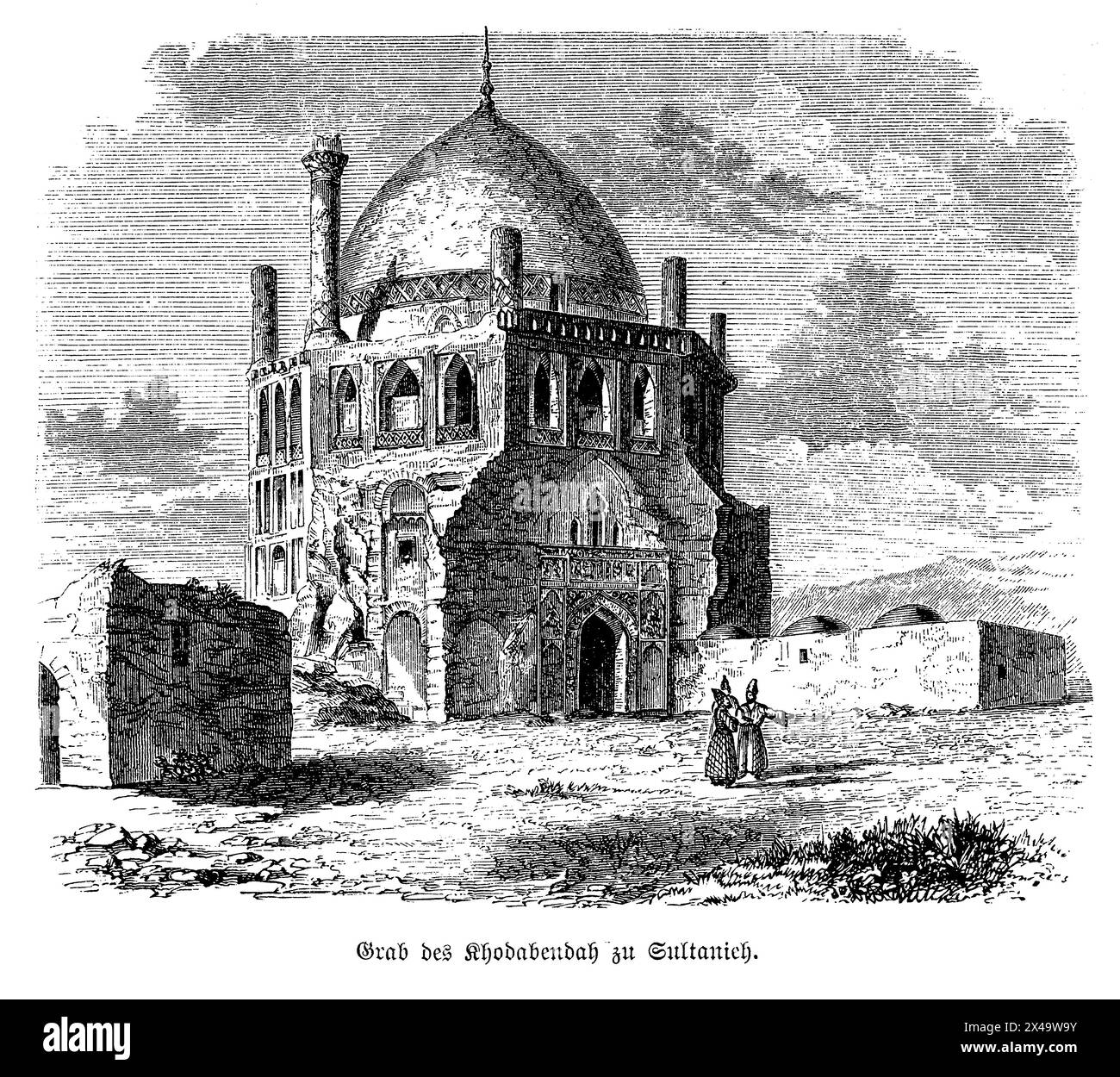 Mausoleo dell'ottavo khan mongolo il-Khan Oljeitu o la grande Cupola di Soltaniyeh (1302-1312) capitale dei governanti dell'Ikhanato persiano. Questo edificio ottagonale è coronato da una delle cupole in mattoni più grandi del mondo, ingegnosamente a doppia guscio per garantire durata ed estetica. Costruita all'inizio del XIV secolo, la cupola è rinomata per le sue immense dimensioni e le splendide piastrelle di ceramica blu. Rappresenta un importante collegamento architettonico tra il passato selgiuchide e i successivi progetti di moschea dell'Iran e dell'Asia centrale. La tomba di Oljeitu, situata sotto la cupola, è decorata in modo complesso Foto Stock