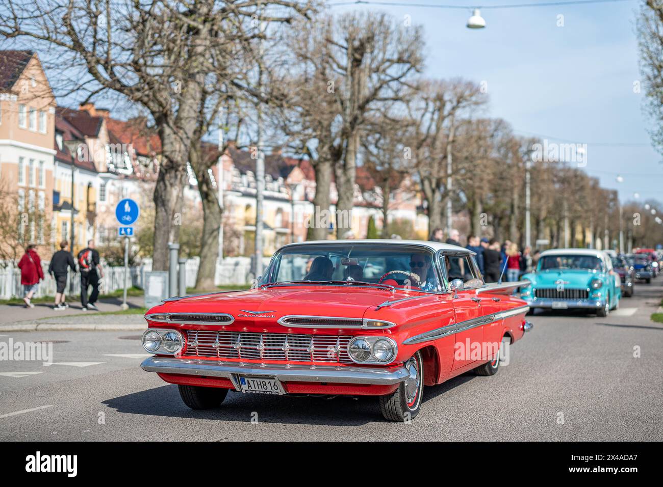 Chevrolet Impala 1959 alla sfilata di auto d'epoca che celebra la primavera del giorno di maggio a Norrkoping, Svezia 2024 Foto Stock