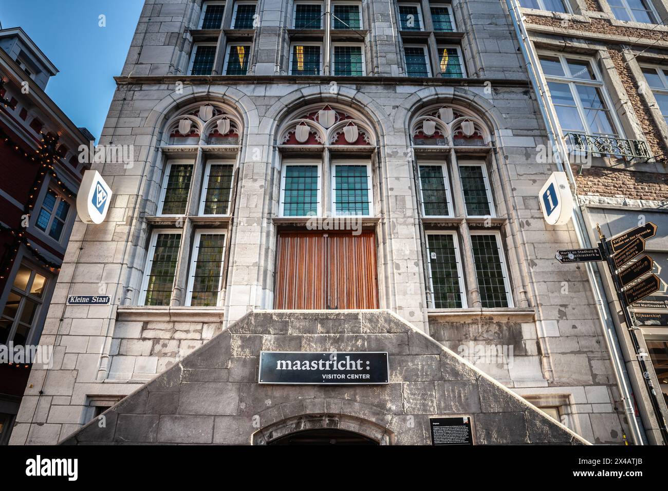 Foto dell'ingresso al centro visitatori di Maastricht. Il Maastricht Visitor Center è una struttura dedicata ad assistere i turisti nella città di Maast Foto Stock