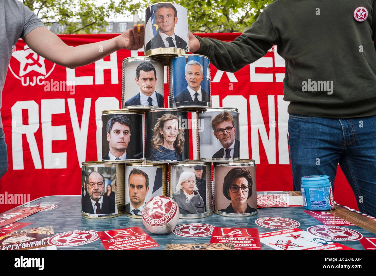 1 maggio 2024 a Parigi manifestazione contro l'austerità, per posti di lavoro e salari. Francia, Patis il 1° maggio 2024. Fotografia di Patricia Huchot-Boissier / Collectif DyF. Foto Stock