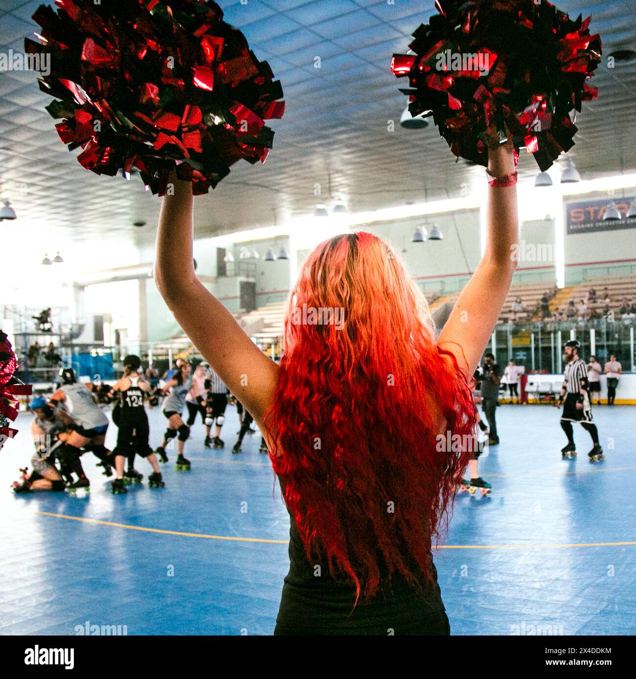 USA, New York, New York. Squadra di roller derby di Gotham Girls. (Solo per uso editoriale) Foto Stock