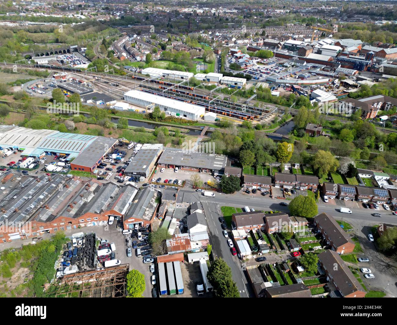 Foto aerea del deposito della West Midlands Railway Soho e dell'area circostante, Birmingham, Regno Unito Foto Stock