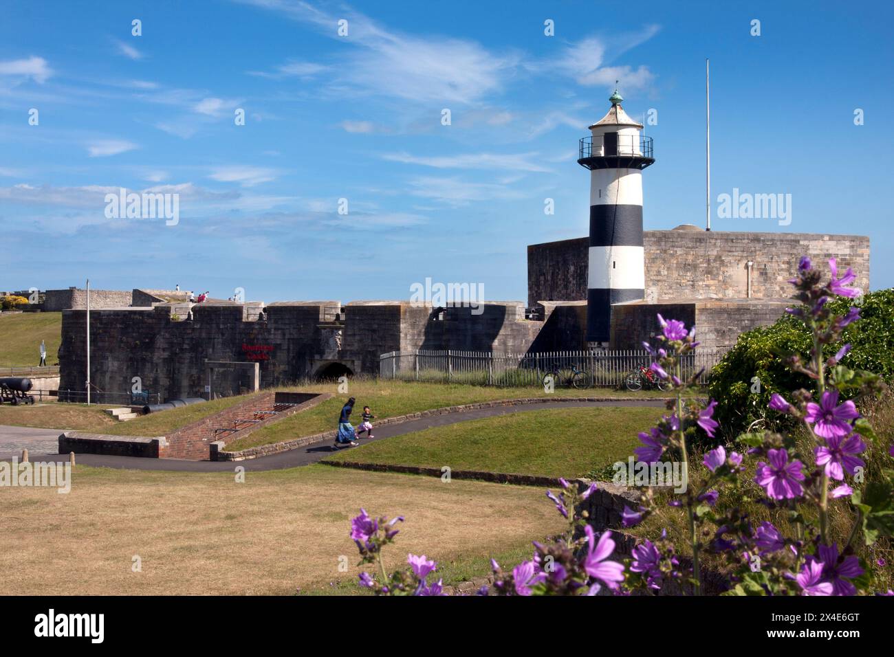 Southsea Castle & Lighthouse costruito nel 1828, Southsea, Hampshire, Inghilterra Foto Stock