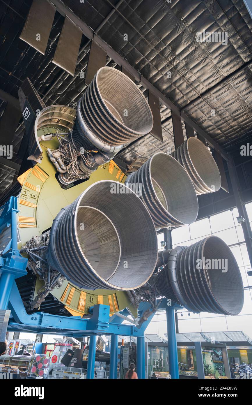 Motori Saturn V F-1. Davidson Center for Space Exploration: Saturn V Hall, U.S. Space and Rocket Center, Huntsville, Alabama. Foto Stock
