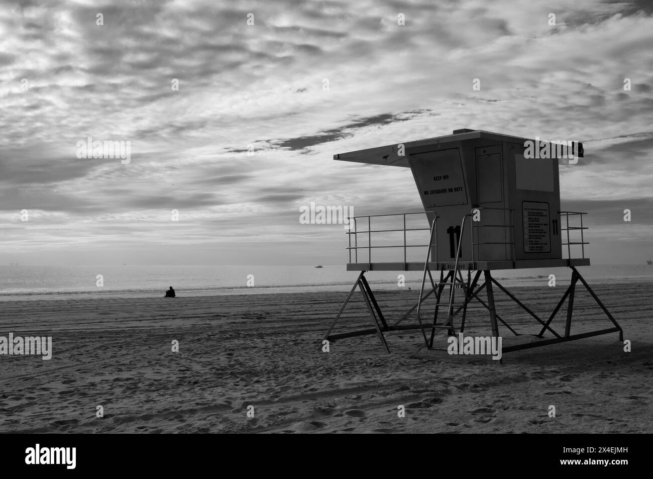 Una stazione di bagnino su Huntington Beach. Huntington Beach, California, Stati Uniti. Foto Stock