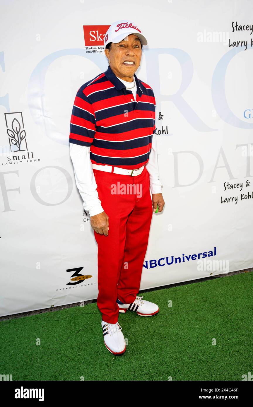 Smokey Robinson beim 17. Celebrity Golf Turnier der George Lopez Foundation in Lakeside Country Club. Los Angeles, 29.04.2024 *** Smokey Robinson al 17 Celebrity Golf Tournament della George Lopez Foundation al Lakeside Country Club Los Angeles, 29 04 2024 foto:XE.xPowersx/xFuturexImagex golf 4412 Foto Stock