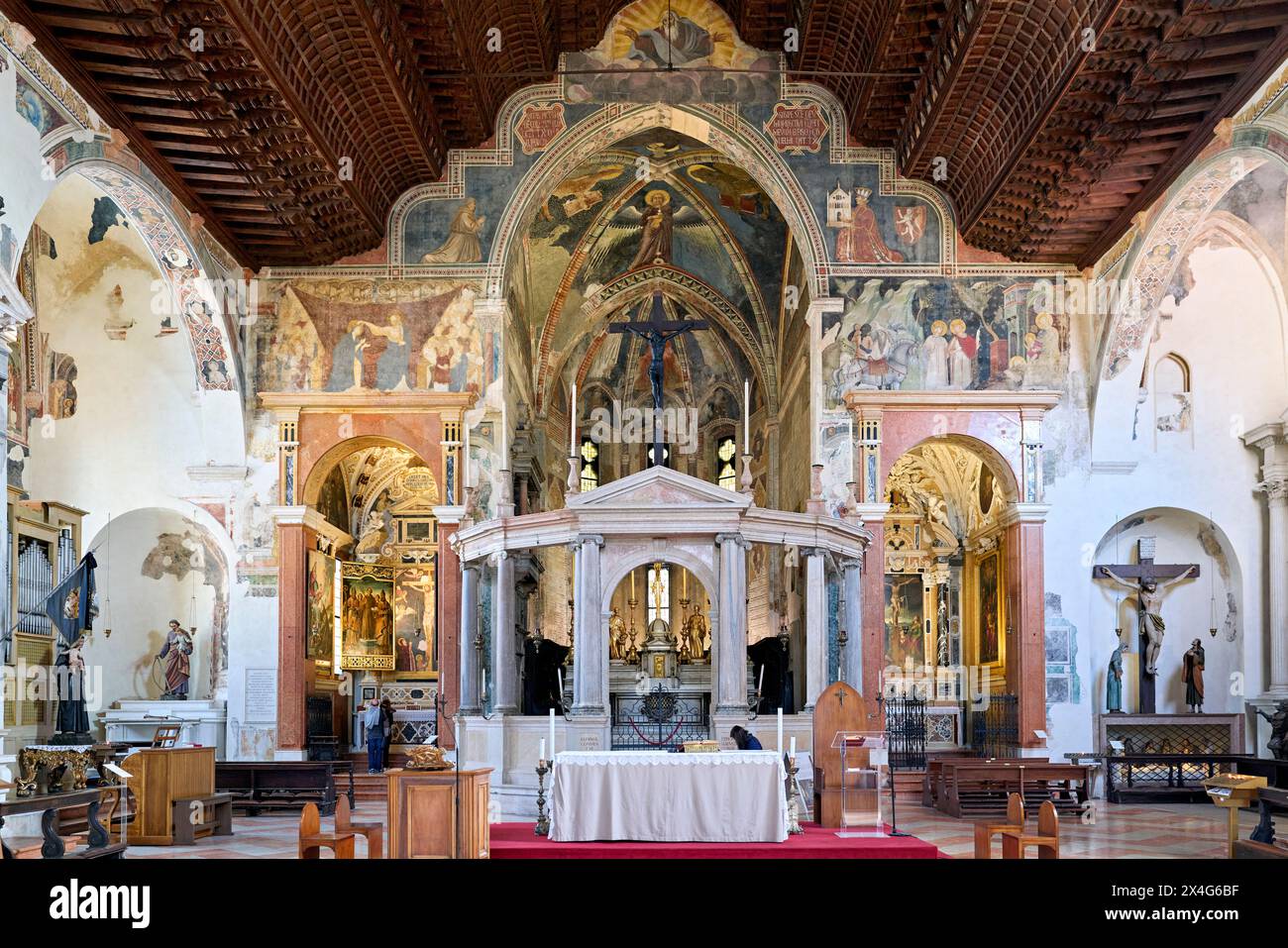 Verona Veneto Italia. Chiesa di San fermo maggiore Foto Stock