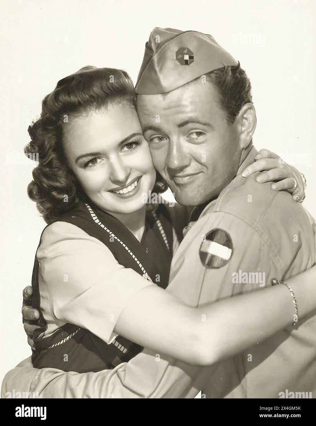 VEDI QUI, film PRIVATO DI HARGROVE del 1944 MGM con donna Reed come Carol Holliday e Robert Walker come Pvt. Marion Hargrove Foto Stock
