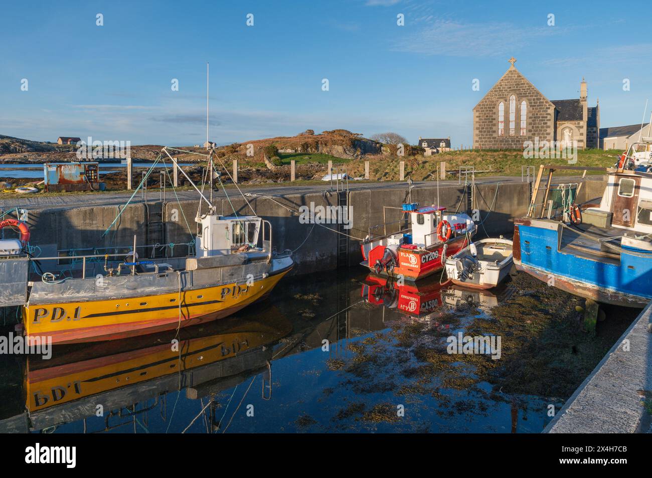 Northbay Harbour sull'isola Ebridea esterna di barra, Scozia Foto Stock