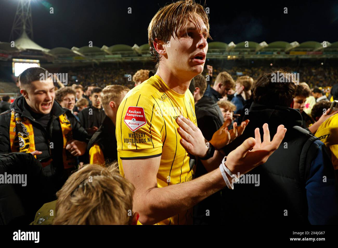 KERKRADE, PAESI BASSI - MEI 3: Matisse Didden di Roda JC deluso dopo il match Roda JC Kerkrade tra SC Cambuur al Parkstad Limburg Stadion su Mei 3, 2024 a Kerkrade, Paesi Bassi. (Foto di Orange Pictures) credito: Orange Pics BV/Alamy Live News Foto Stock