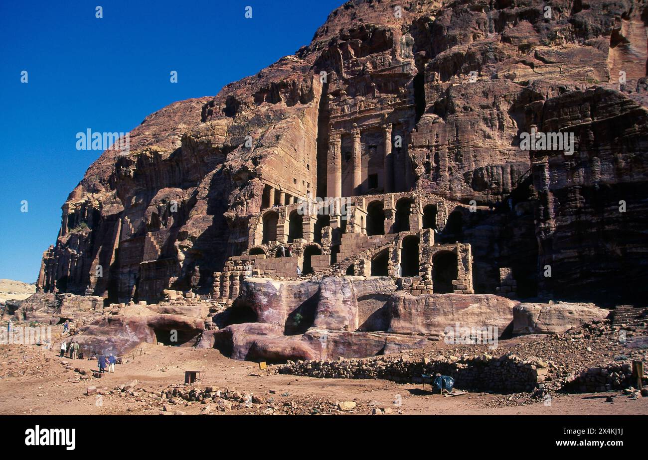 Facciata tomba urna, Nabatean, Petra, Giordania Foto Stock