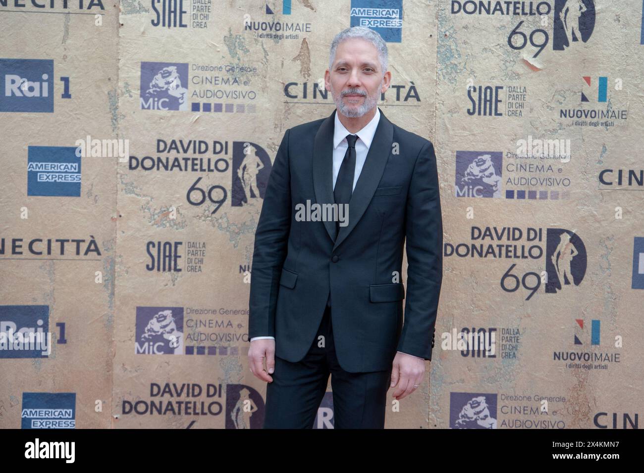 Roma, Italia. 3 maggio 2024. Giuseppe Fiorello parteciperà alla photocall al 69° David di Donatello presso gli studi Cinecitta di Roma, il 3 maggio 2024. (Foto di Luca Carlino/NurPhoto)0 credito: NurPhoto SRL/Alamy Live News Foto Stock