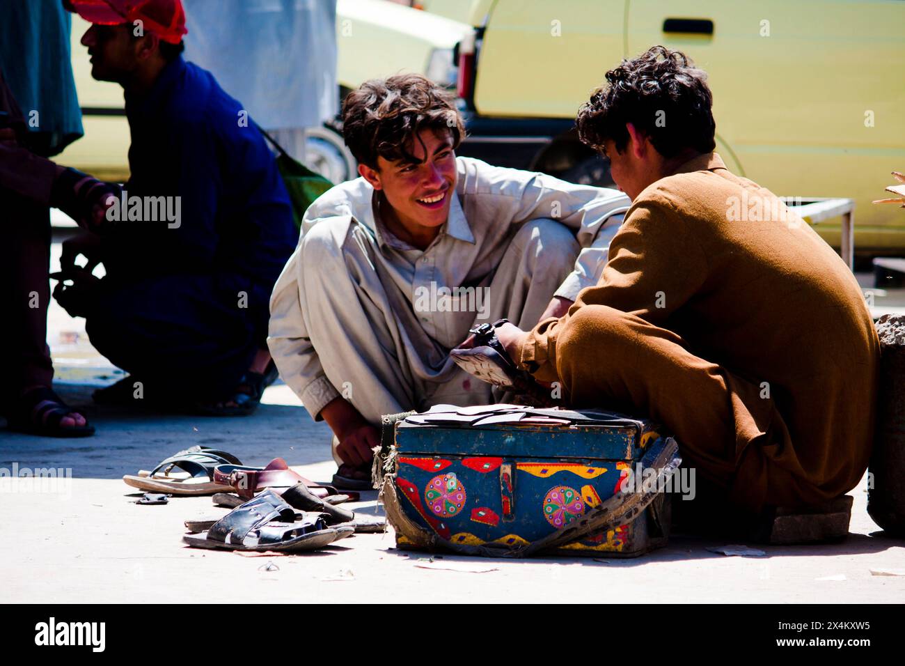 Shiner per scarpe, lucidatura per stivali Foto Stock