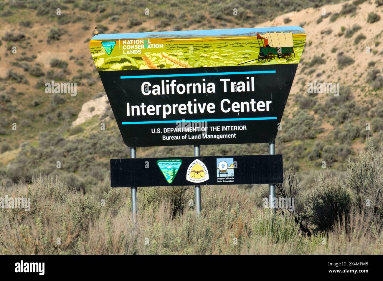 Cartello di ingresso al centro visitatori, California Trail Interpretive Center, California Trail National Historic Trail, Nevada Foto Stock