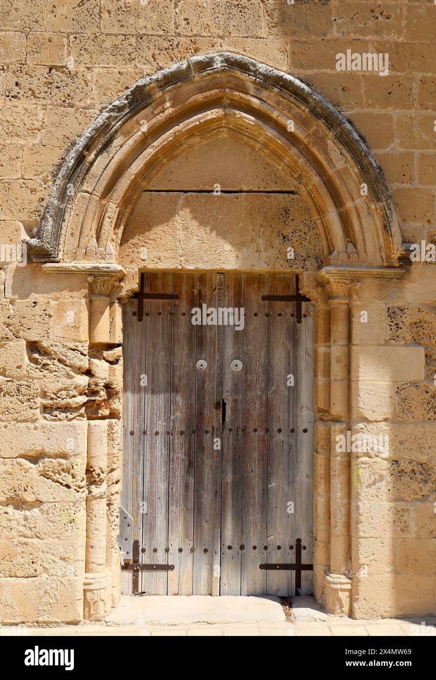 Porta della Moschea di Bugday a Famagosta, Cipro del Nord Foto Stock